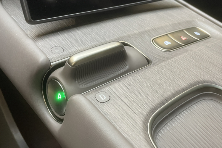 蔚来ET7 2024款 75kWh 行政签名版中控内饰7003