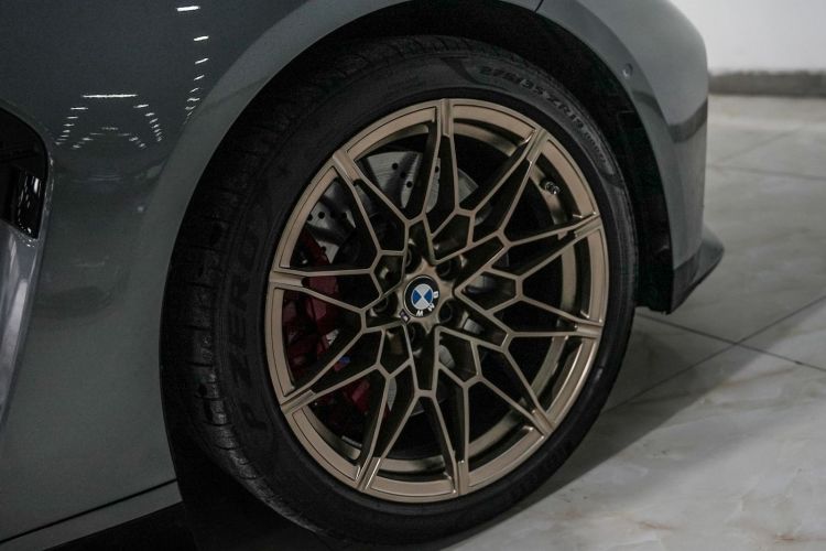 宝马M4 2024款 M4双门轿跑车 M xDrive 雷霆版车身外观6007