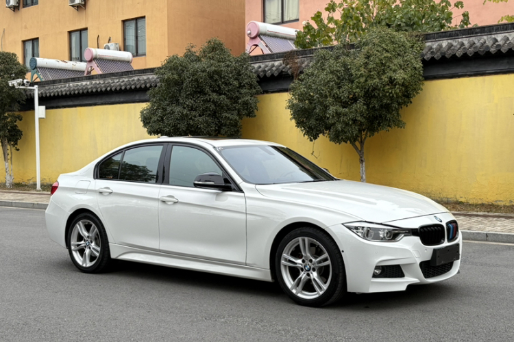 宝马3系 2018款 320i M运动套装车身外观6004