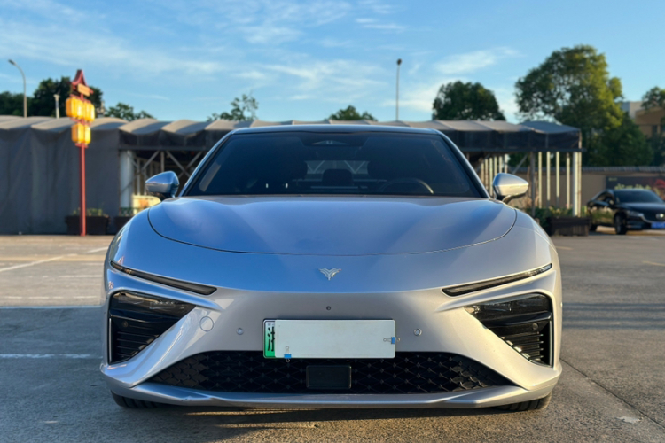 哪吒汽车 哪吒S 2023款 纯电 520km 后驱版车身外观6002