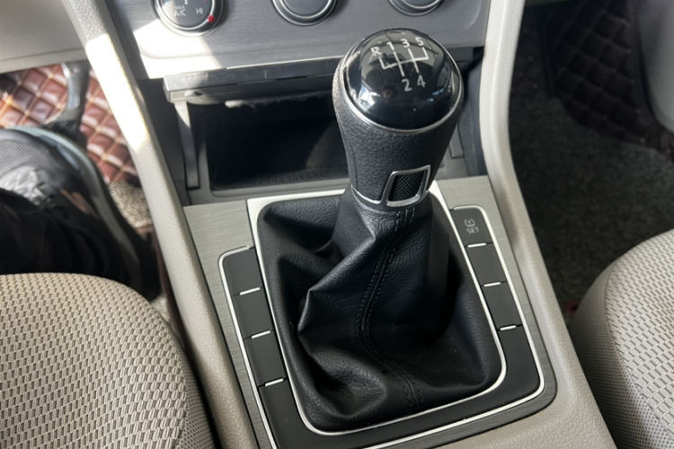 大众 高尔夫 2014款 1.4TSI 手动舒适型局部细节18