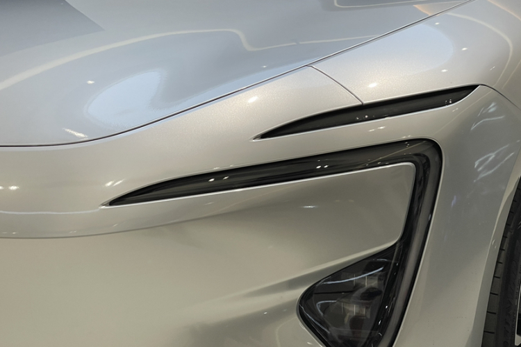 阿维塔12 2025款 Ultra增程版车身外观6011