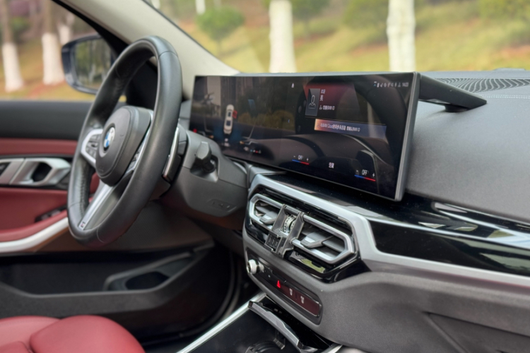 宝马3系 2023款 320Li M运动套装车身外观6006