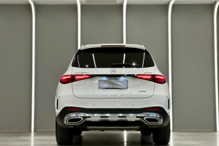 奔驰GLC 2023款 改款 GLC 260 L 4MATIC 豪华型 5座车身外观6011