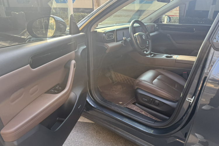 零跑汽车 零跑C11 2023款 增程 200舒享版中控内饰7003