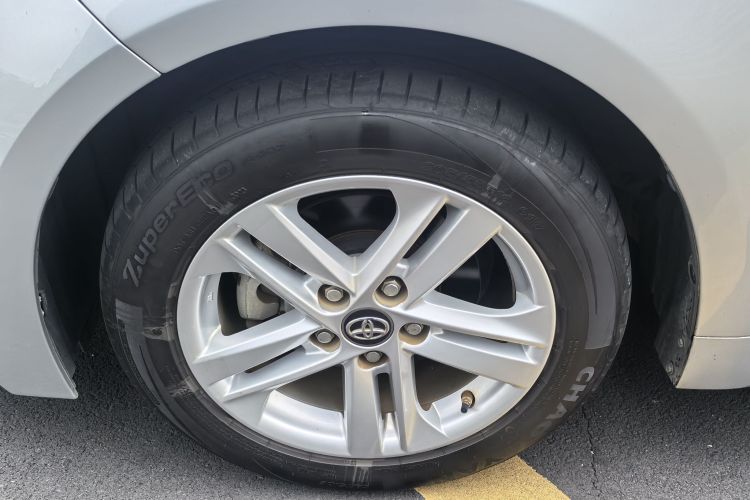 丰田 雷凌 2021款 185T CVT豪华版局部细节9002