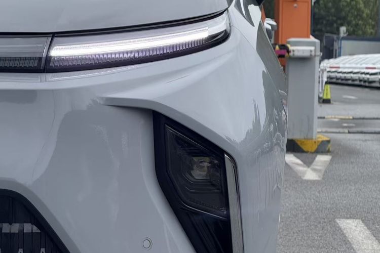 上汽大通MAXUS 大家9 2024款 超混 长续航森林版 七座车身外观6004