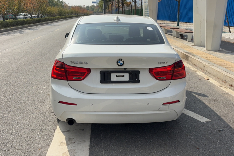 宝马1系 2017款 118i 时尚型车身外观6005