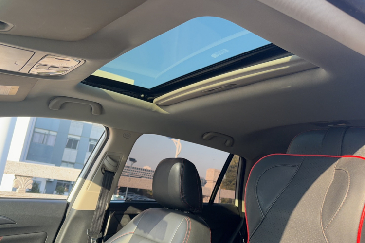 长安CS75 2014款 1.8T 自动精英型 国V中控内饰7008