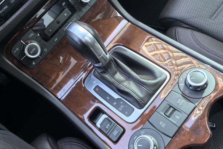 大众 途锐 2011款 3.0TSI 舒适型局部细节18