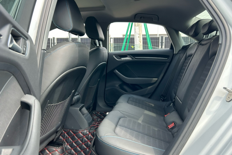 奥迪A3 2020款 Limousine 35 TFSI 时尚型 国VI中控内饰7004