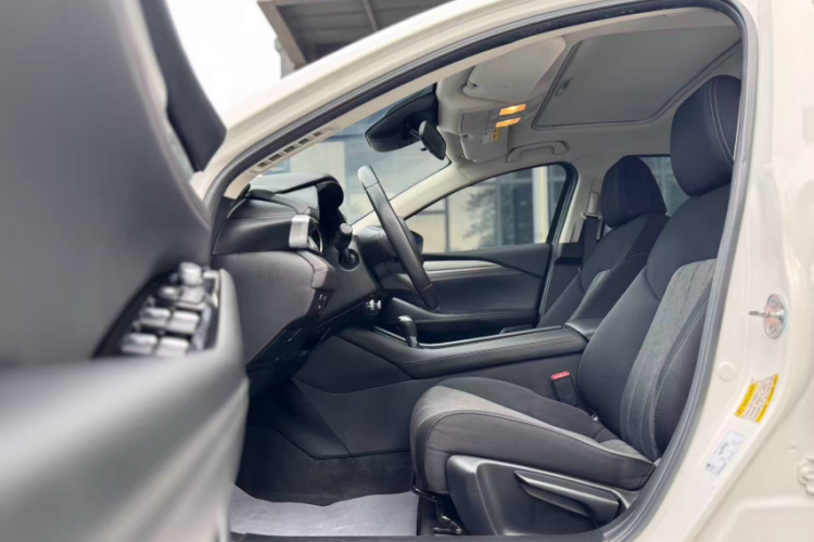 马自达 阿特兹 2020款 2.0L 蓝天时尚版中控内饰7002