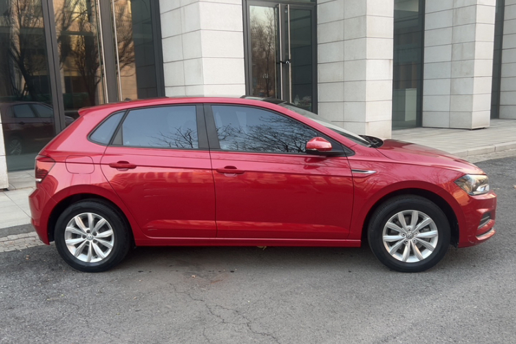 大众 Polo 2019款 Plus 1.5L 自动炫彩科技版车身外观6004