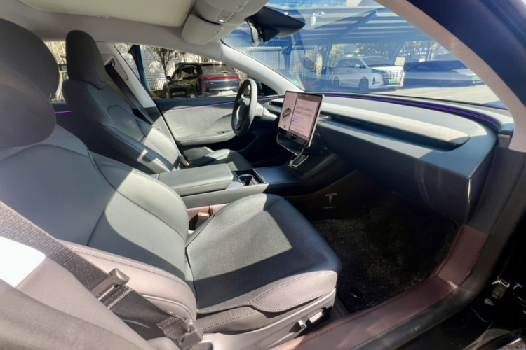 特斯拉 Model 3 2025款 后轮驱动版局部细节41