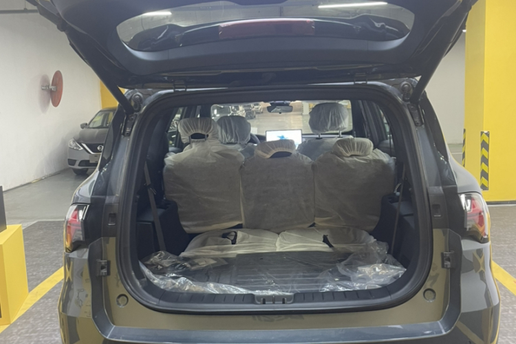 吉利汽车 豪越L 2024款 2.0T DCT尊贵型中控内饰7004