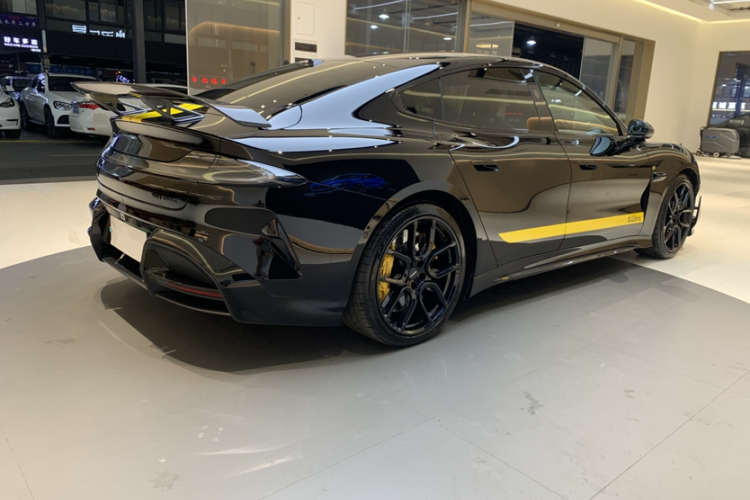 小米汽车 小米SU7 Ultra 2025款 Ultra车身外观6011