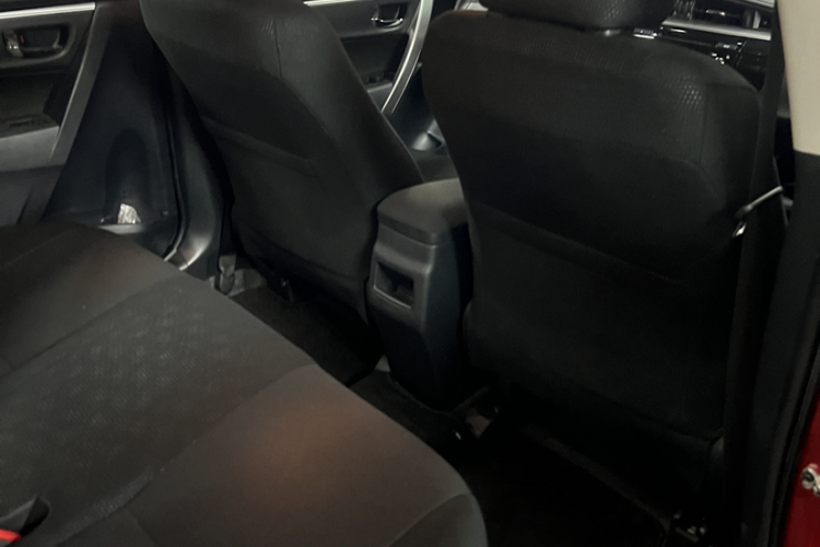 丰田 卡罗拉 2014款 1.6L CVT GL中控内饰7007