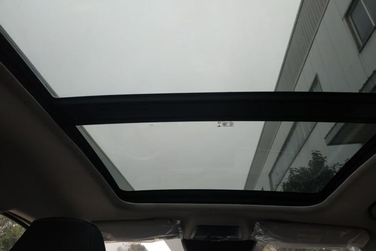 哪吒汽车 2022款 哪吒U-Ⅱ 610 三元锂局部细节22