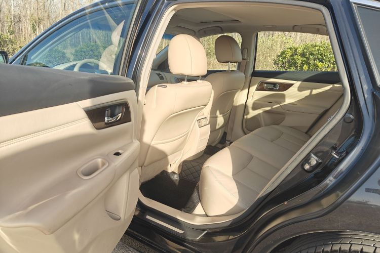 日产 天籁 2013款 2.5L XL领先版中控内饰7003