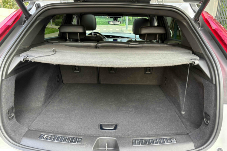 凯迪拉克XT4 2018款 28T 两驱领先型中控内饰7006