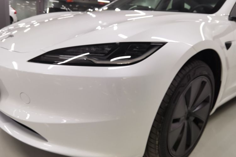 特斯拉 Model 3 2025款 改款 长续航全轮驱动版局部细节36