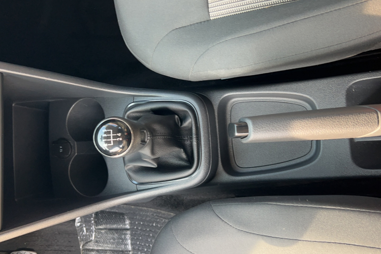 大众 Polo 2016款 1.4L 手动风尚型局部细节18