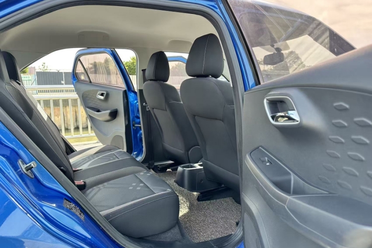 名爵3 2017款 1.5L 自动智联精英版中控内饰7010