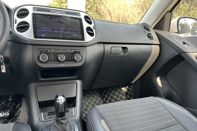 大众 途观 2016款 280TSI 自动两驱丝绸之路风尚版局部细节16