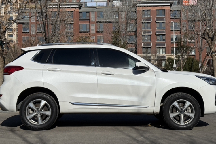哈弗H6 Coupe 2020款 智联版 1.5T 自动两驱精英型车身外观6006