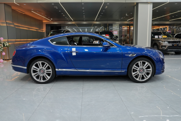 宾利 欧陆 2016款 4.0T GT V8 标准版车身外观6005