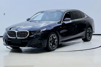 宝马5系 2025款 530Li 尊享型 M运动套装
