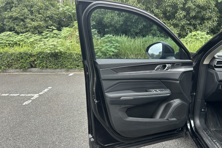 领克01 2021款 2.0TD 两驱型Pro中控内饰7007