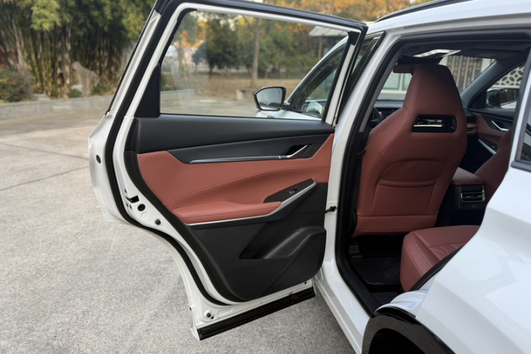 长安CS75 PLUS 2024款 第三代 冠军版 1.5T 智驾劲航型中控内饰7002