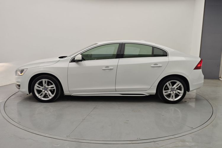 沃尔沃S60 2014款 S60L T5 智驭版车身外观6003