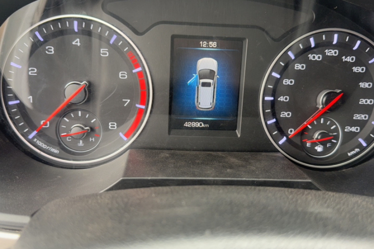 哈弗H6 2021款 运动版 1.5T 自动精英智联型 六边形格栅中控内饰15