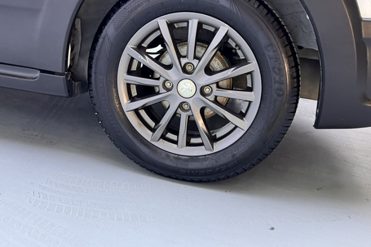 启辰R50X 2015款 1.6L 自动潮流版车身外观6009