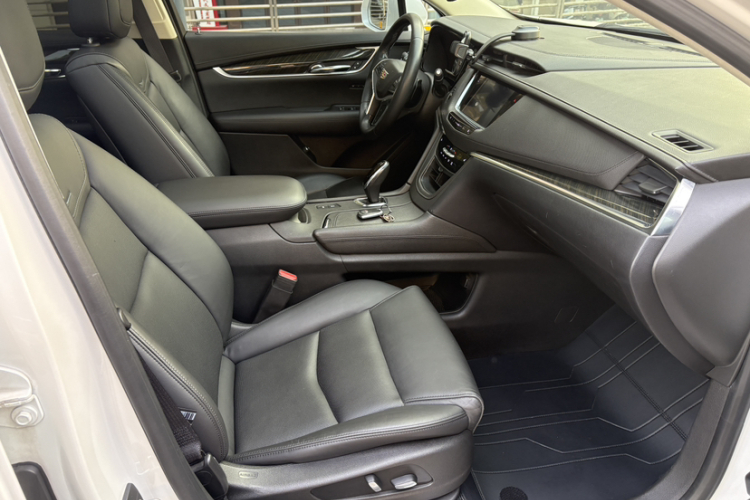 凯迪拉克XT5 2017款 周年庆版 25T 豪华型局部细节41