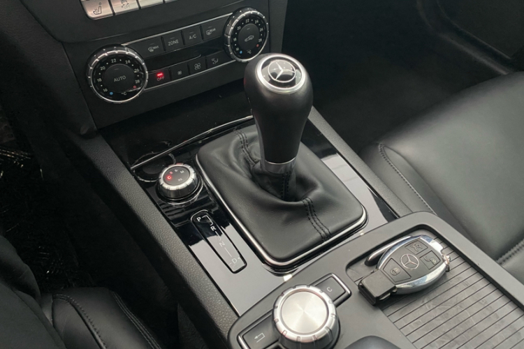 奔驰C级AMG 2012款 AMG C 63 Coupe 动感型中控内饰7003