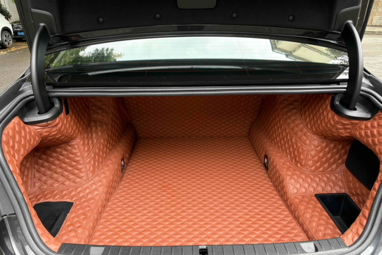 宝马7系 2016款 740Li 领先型局部细节23