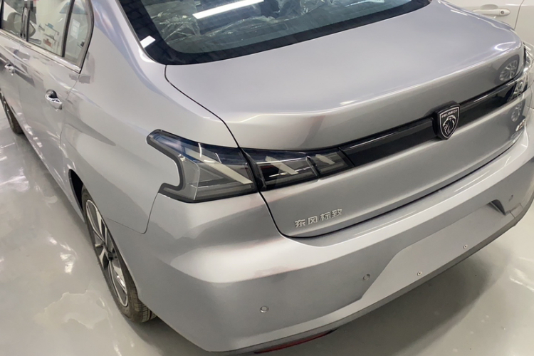 标致408 2022款 1.6T 追光版车身外观6005