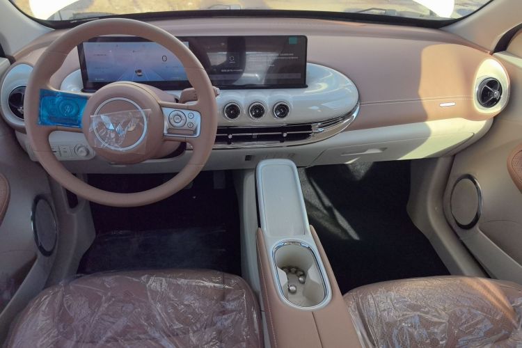 五菱汽车 五菱缤果 2025款 333km 灵犀互联款中控内饰7001