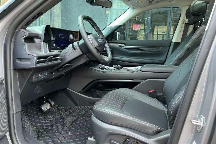 福特 2025款 锐界L 2.0T EcoBoost 两驱七座时尚型中控内饰7006