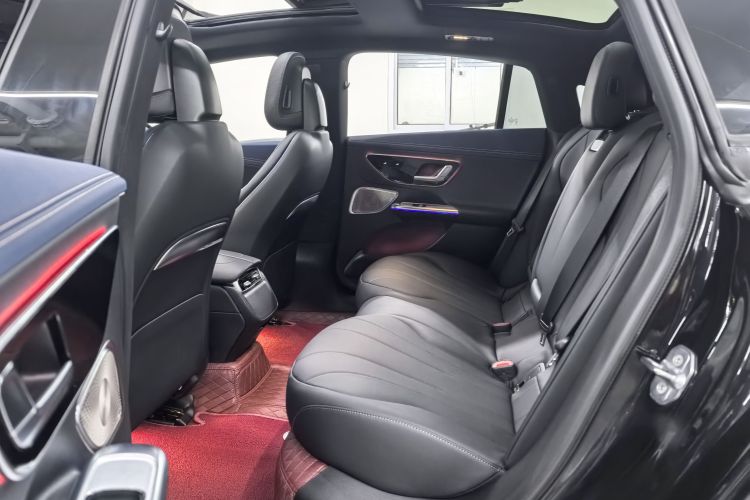 奔驰EQE 2022款 350 先锋版中控内饰7004