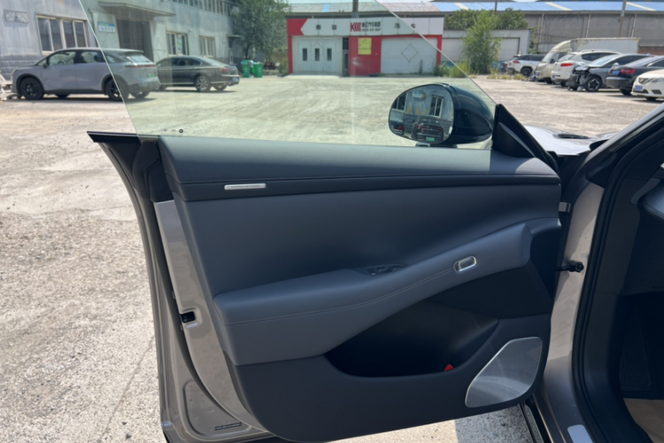 小米汽车 小米YU7 2025款 超长续航后驱版中控内饰7007