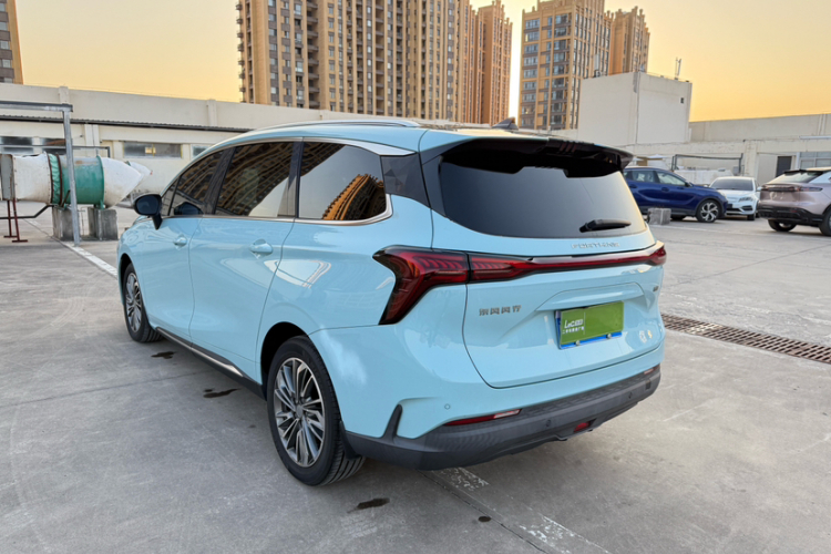 东风风行 风行游艇 2022款 1.5T DCT追风版车身外观6003