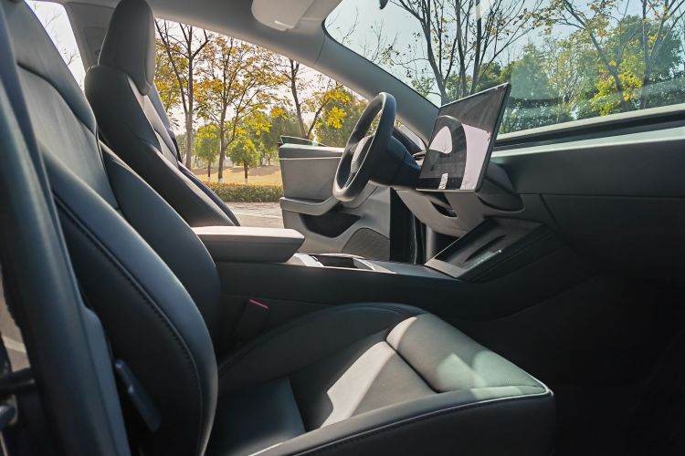 特斯拉 Model 3 2023款 后轮驱动版中控内饰7004