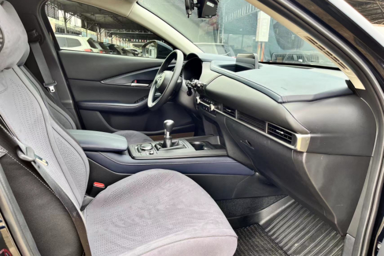 马自达CX-30 2024款 2.0L 手动尚悦型中控内饰7003