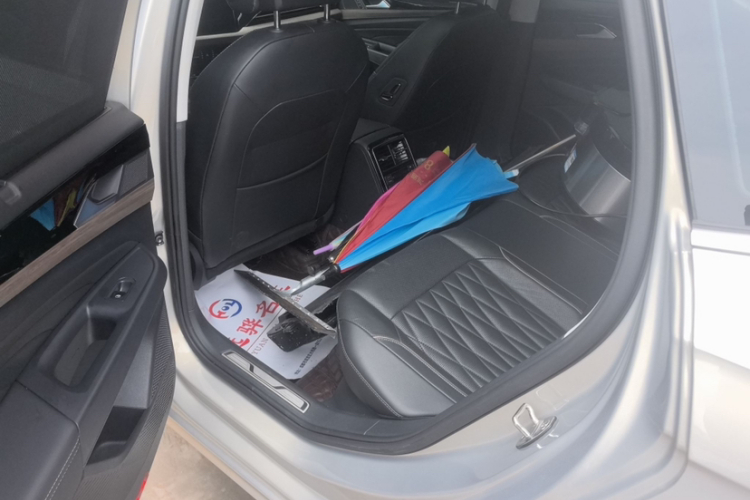 大众 帕萨特 2019款 330TSI 豪华版 国VI中控内饰7003