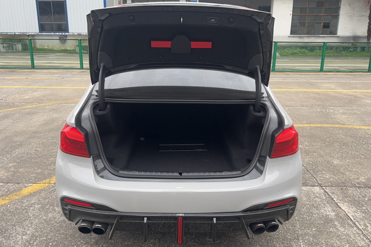 宝马5系 2020款 530Li 领先型 M运动套装局部细节23