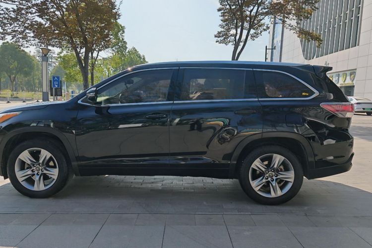 丰田 汉兰达 2017款 2.0T 四驱豪华版 7座车身外观6008